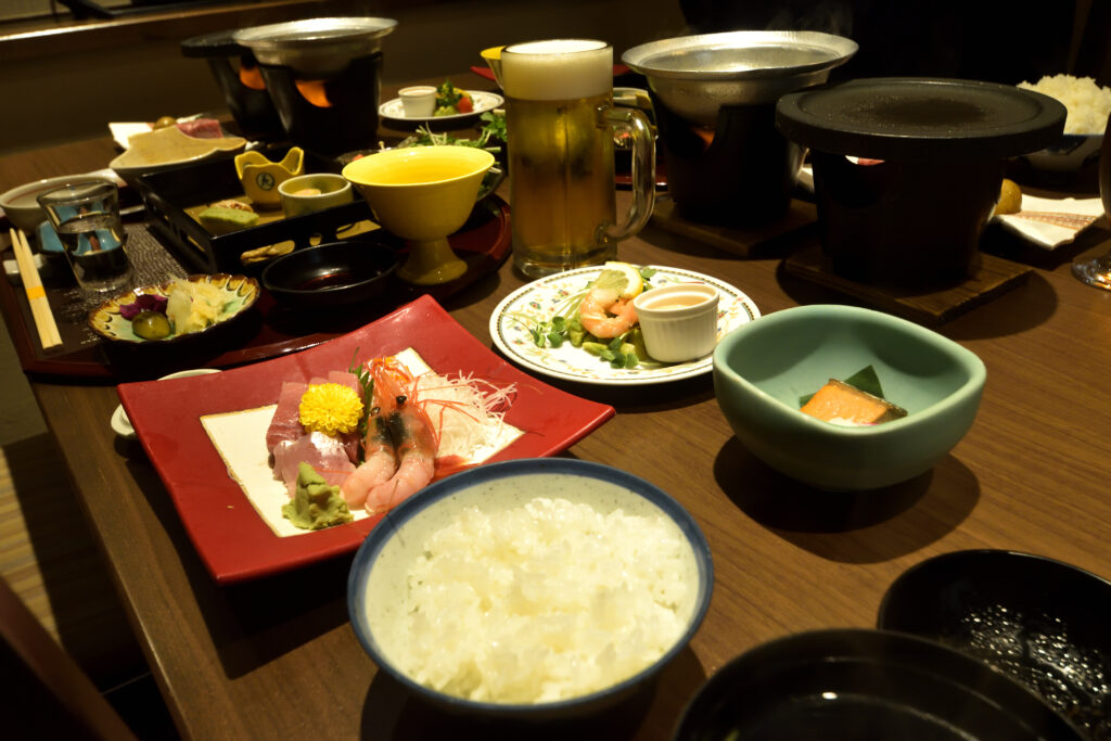 瀬波グランドホテル はぎのや 夕食 photo by サラリーマン日乗