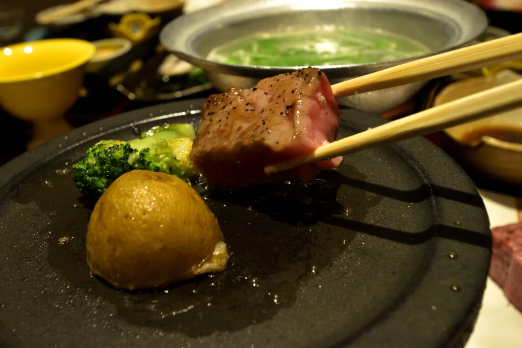 瀬波グランドホテル はぎのや 夕食 photo by サラリーマン日乗