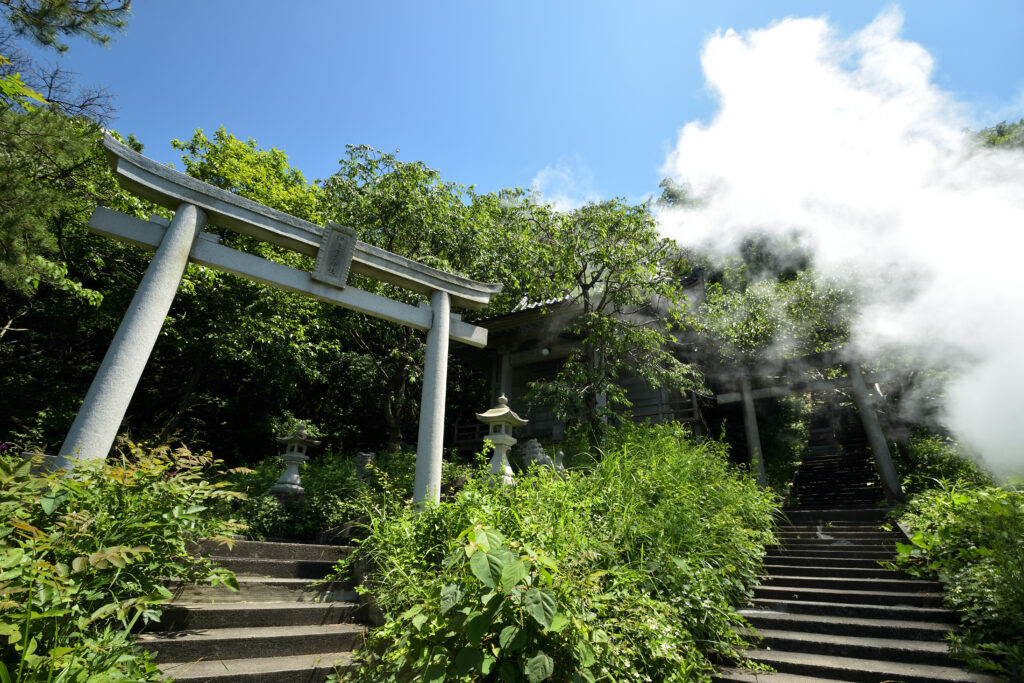 伊夜日子神社 photo by サラリーマン日乗