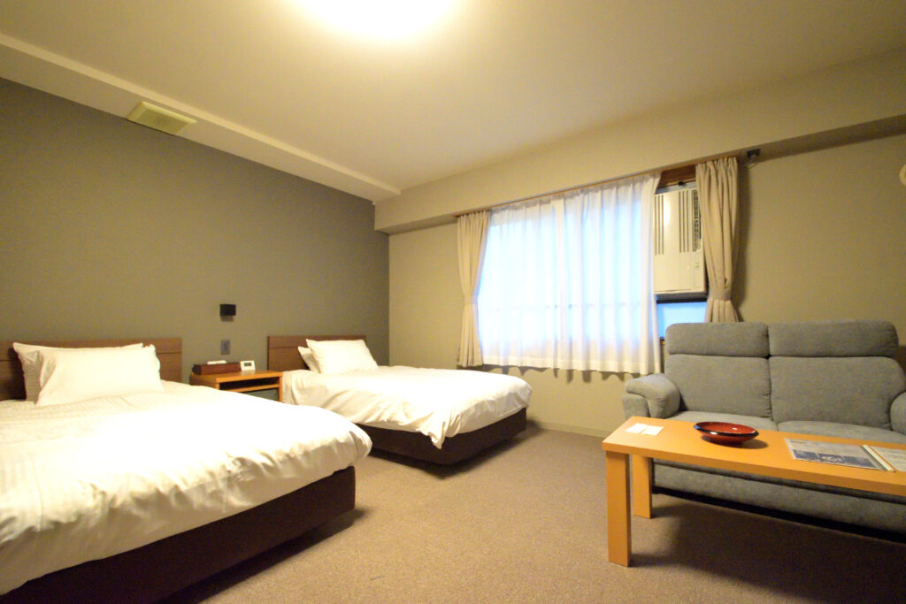 新玉川温泉の洋室 photo by サラリーマン日乗